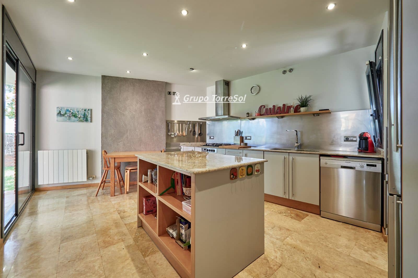 Chalet de 4 habitaciones en Cunit en venta con piscina garaje - 850.000 € (Ref: 10179376)