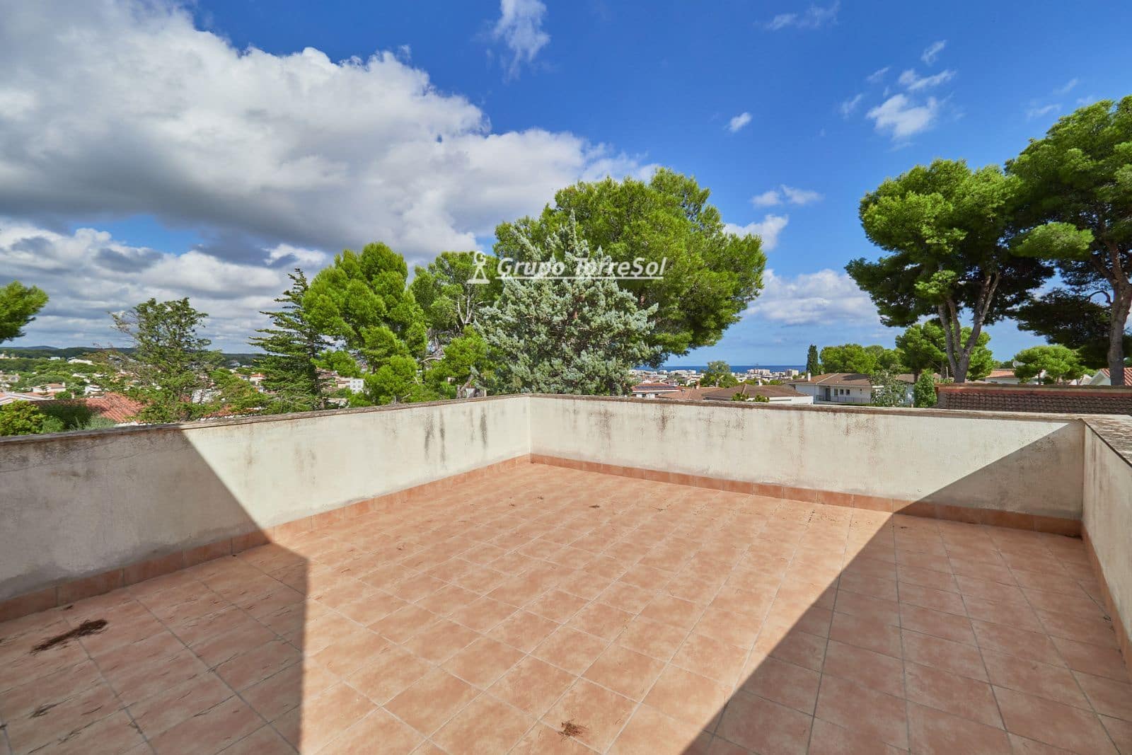 Chalet de 4 habitaciones en Cunit en venta con piscina garaje - 850.000 € (Ref: 10179376)
