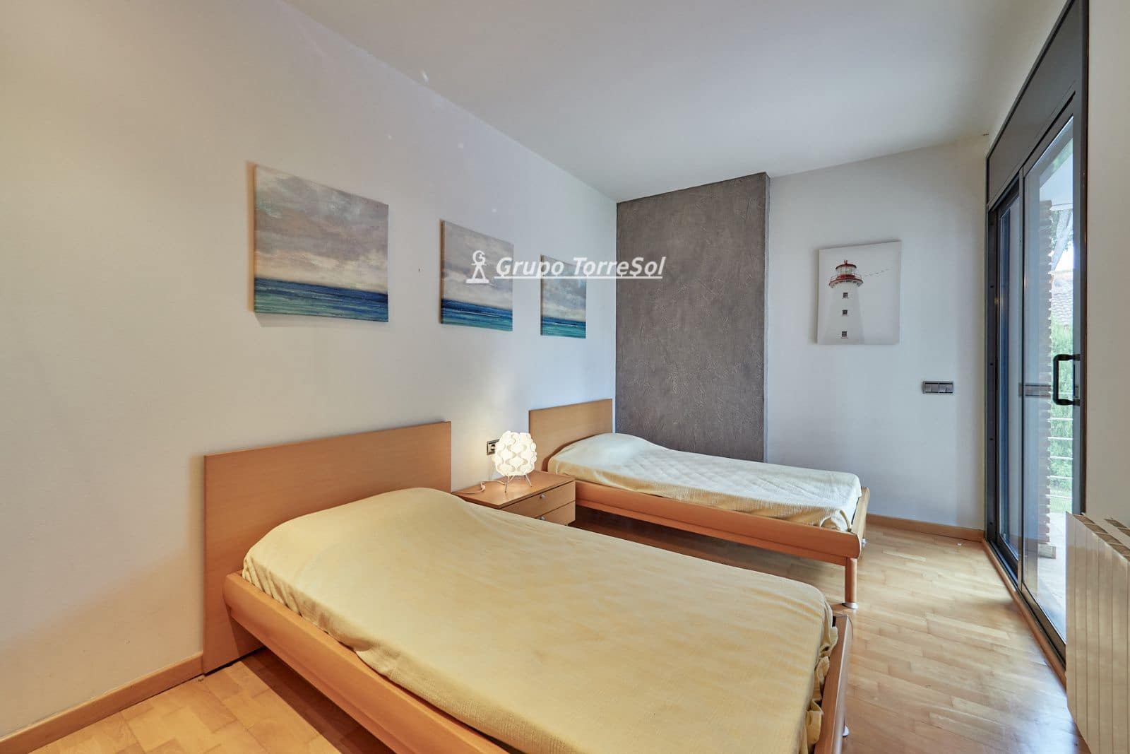 Chalet de 4 habitaciones en Cunit en venta con piscina garaje - 850.000 € (Ref: 10179376)