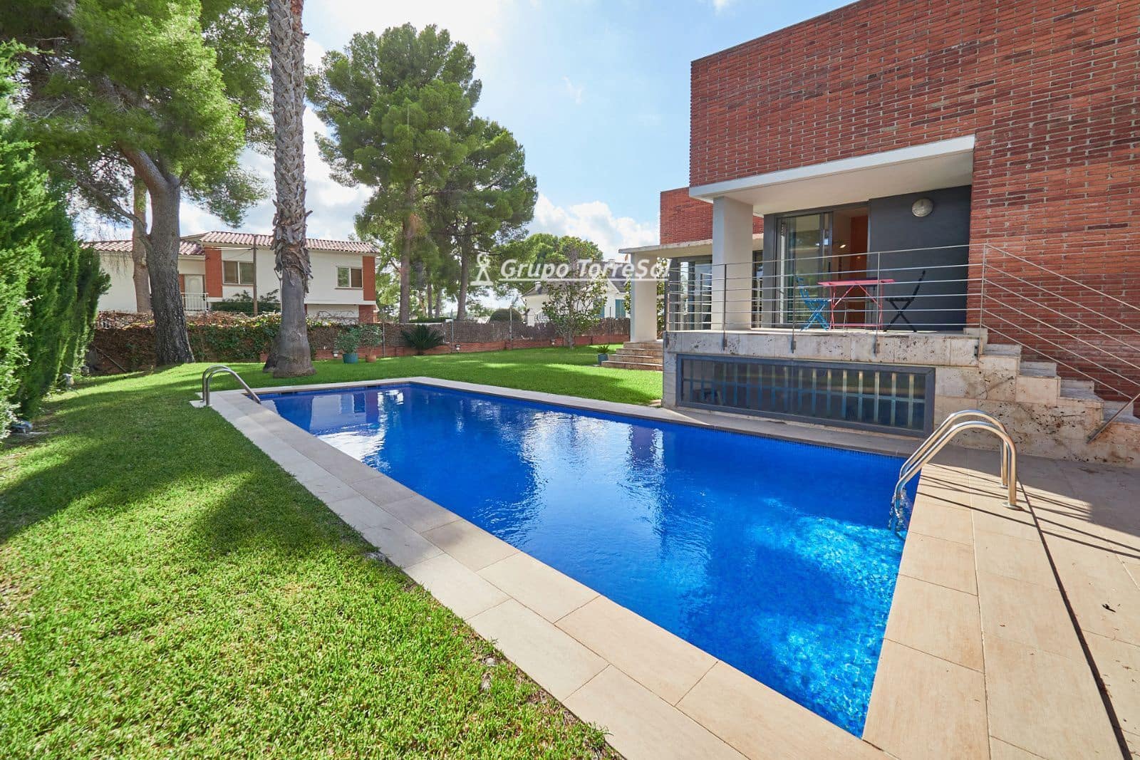 Chalet de 4 habitaciones en Cunit en venta con piscina garaje - 850.000 € (Ref: 10179376)