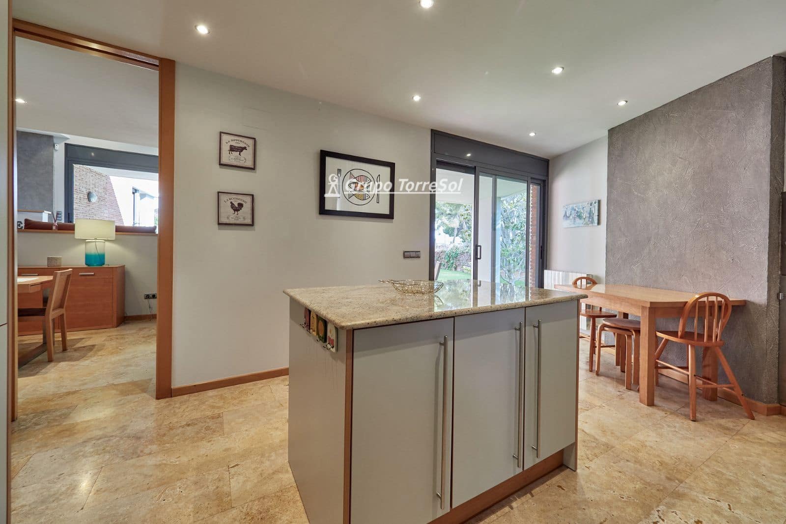 Chalet de 4 habitaciones en Cunit en venta con piscina garaje - 850.000 € (Ref: 10179376)