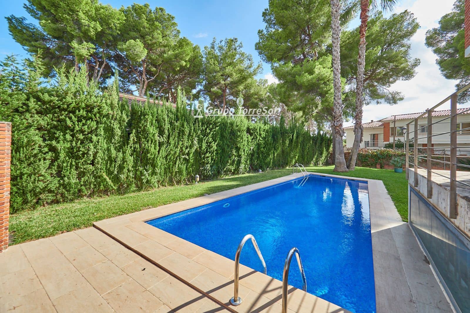 Chalet de 4 habitaciones en Cunit en venta con piscina garaje - 850.000 € (Ref: 10179376)