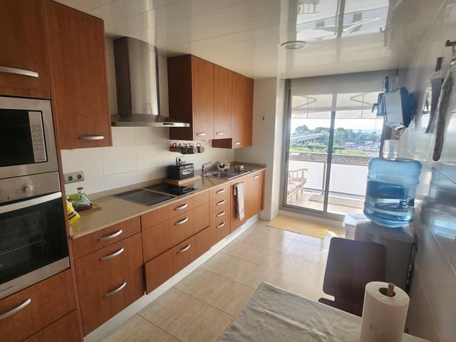 3 bedroom Penthouse for sale in Torredembarra with pool garage - € 279,900 (Ref: 9147772)