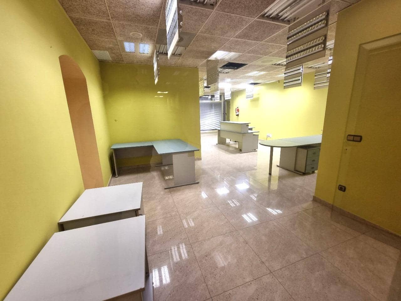 Erhverv til leje i Torredembarra - € 1.800 (Ref: 9147784)