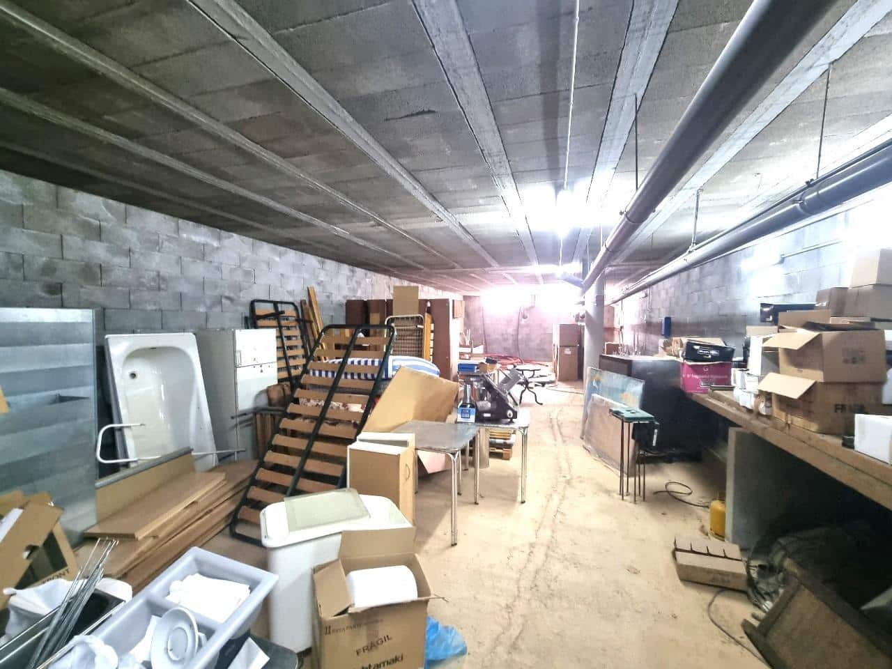 Business for sale in Roda de Bara - € 349,000 (Ref: 9147787)