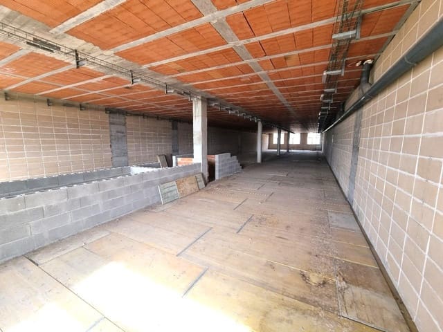 Business for sale in Roda de Barà - € 349,000 (Ref: 9147787)