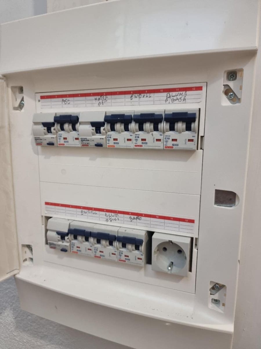 Kontor til leje i Torredembarra - € 1.000 (Ref: 9147802)