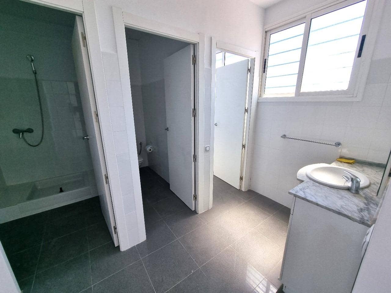 Kontor til leje i Torredembarra - € 1.000 (Ref: 9147802)