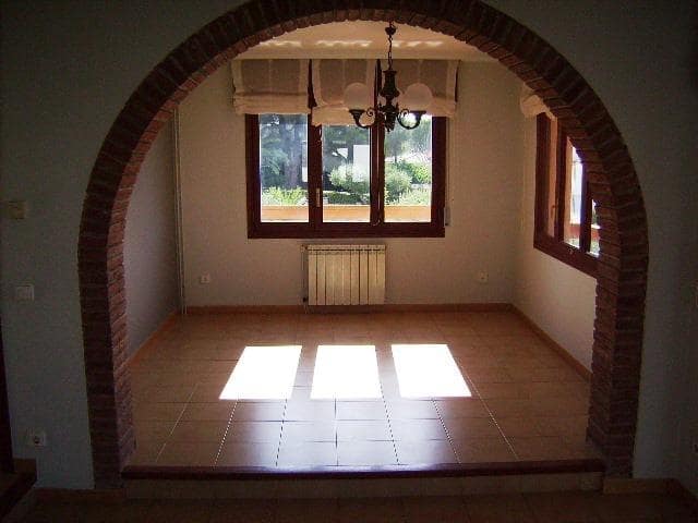 3 sypialnia Willa na sprzedaż w Torredembarra z garażem - 585 000 € (Ref: 9147803)