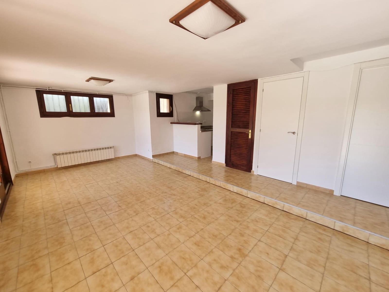 3 sypialnia Willa na sprzedaż w Torredembarra z garażem - 585 000 € (Ref: 9147803)