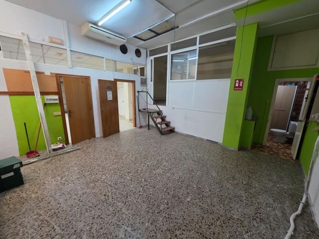 1 Zimmer Gewerbe zu vermieten in Torredembarra - 600 € (Ref: 9147804)