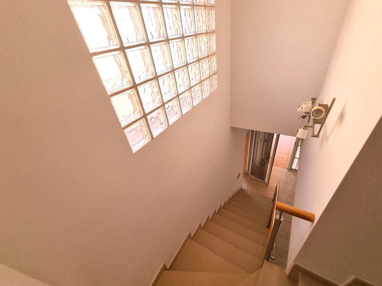 4 soveværelse Semi-Rækkehus til salg i Roda de Bara med garage - € 355.000 (Ref: 9147808)