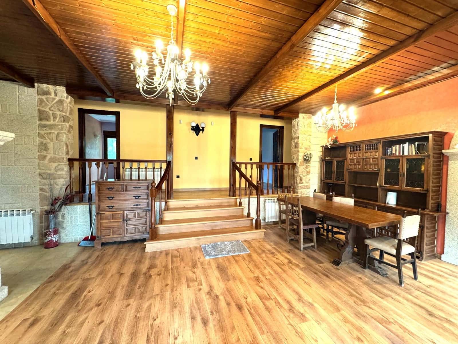 3 bedroom Villa for sale in Alcover with pool garage - € 455,000 (Ref: 9147817)