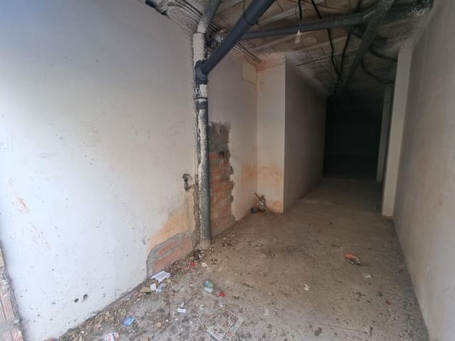 Commercial for sale in Torredembarra - € 65,000 (Ref: 9147829)
