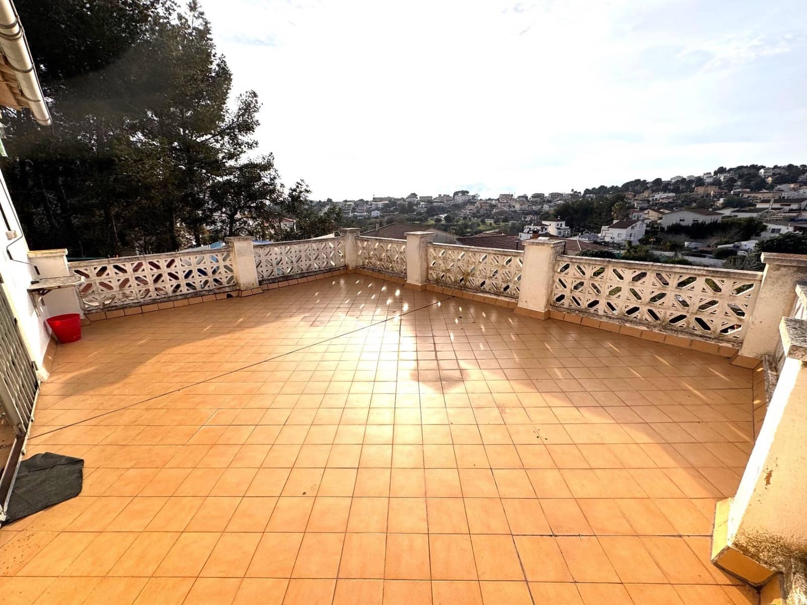 5 soveværelse Villa til salg i La Pobla de Montornes med swimmingpool garage - € 249.000 (Ref: 9147830)