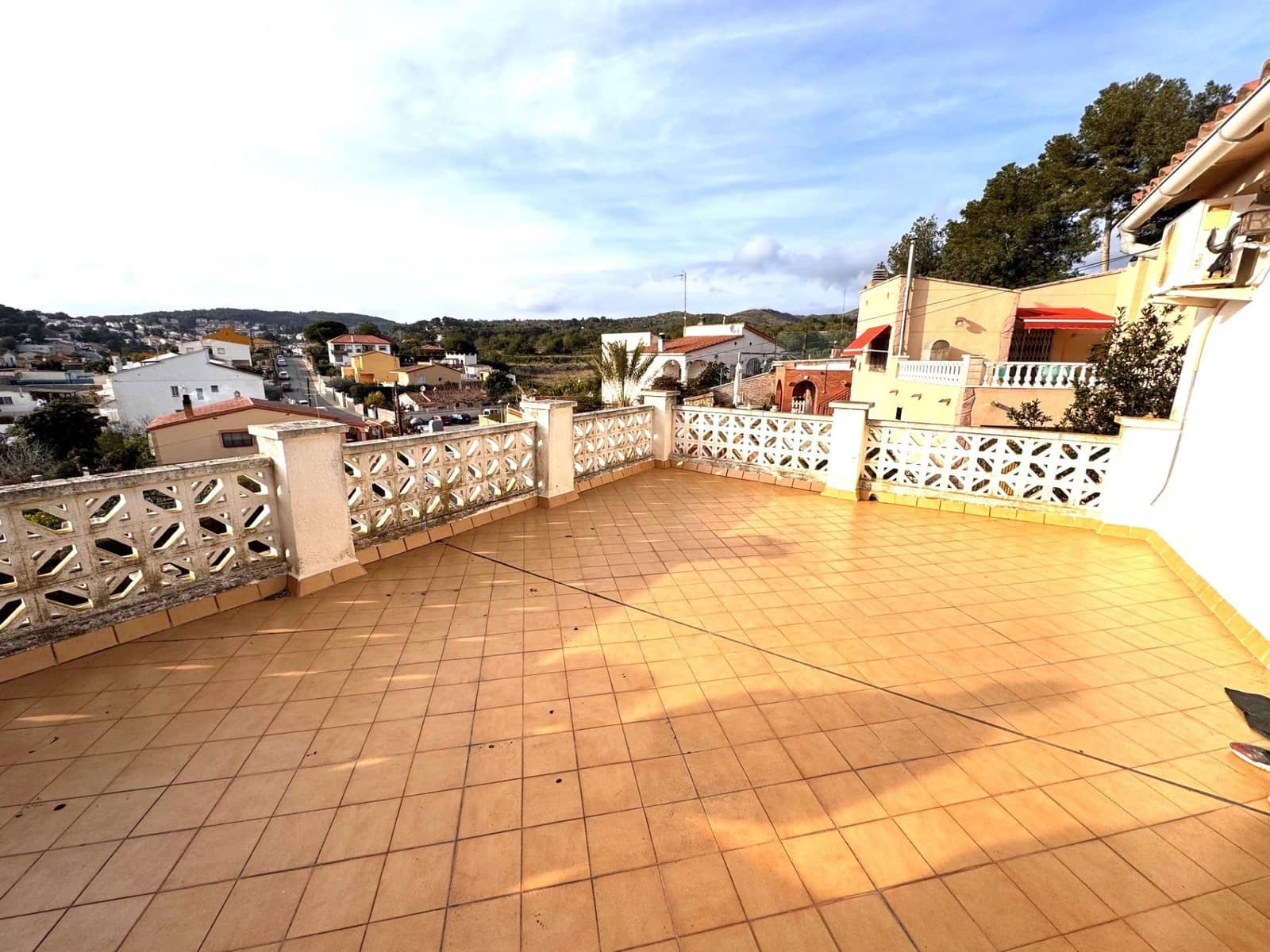 5 soveværelse Villa til salg i La Pobla de Montornes med swimmingpool garage - € 249.000 (Ref: 9147830)