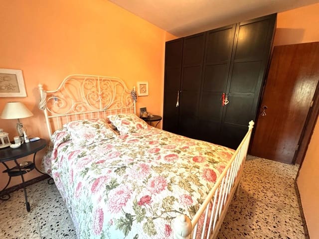 5 bedroom Villa for sale in La Pobla de Montornès with pool garage - € 249,000 (Ref: 9147830)