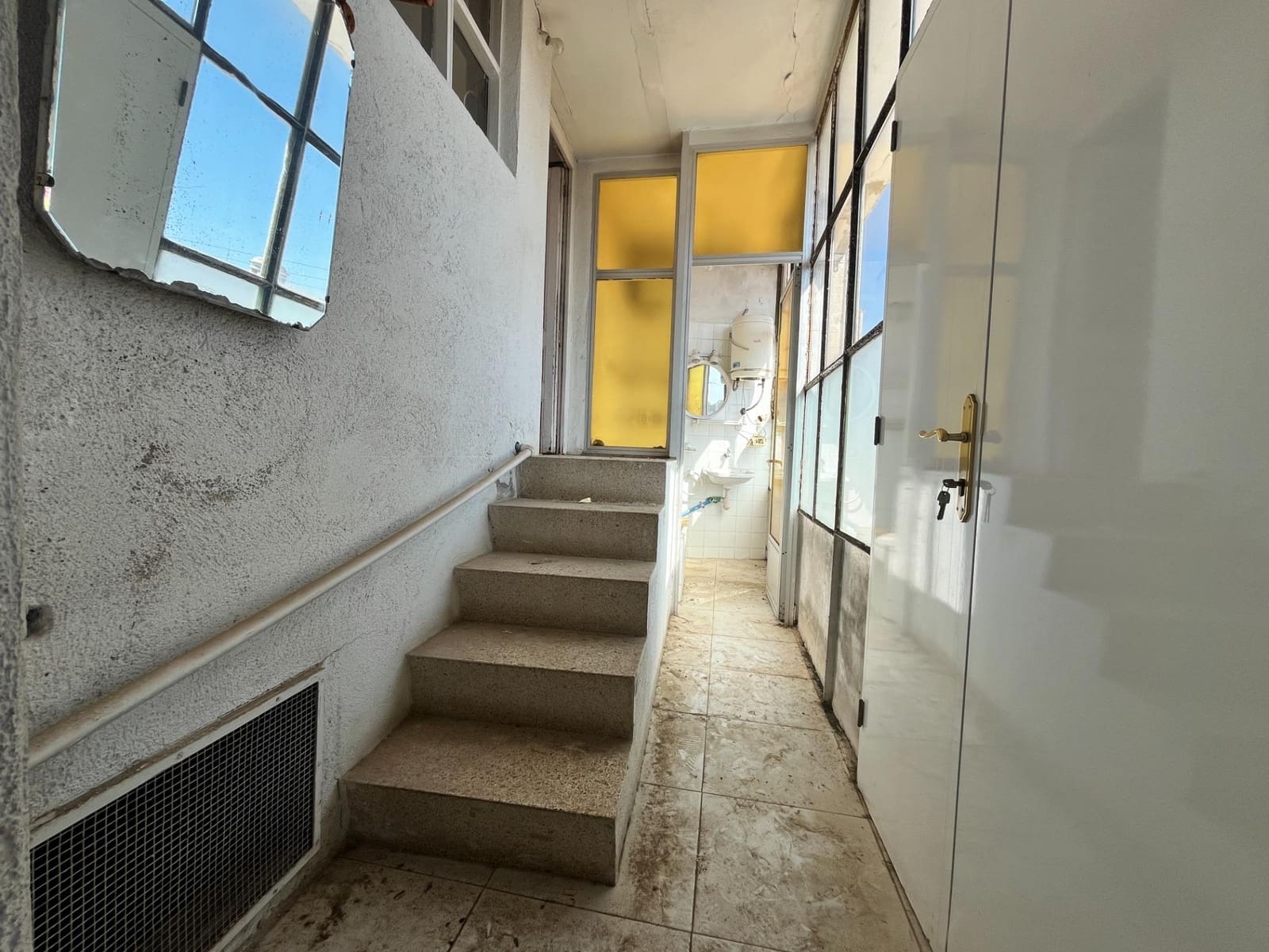 6 soveværelse Byhus til salg i Sant Sadurni d'Anoia med garage - € 300.000 (Ref: 9147836)