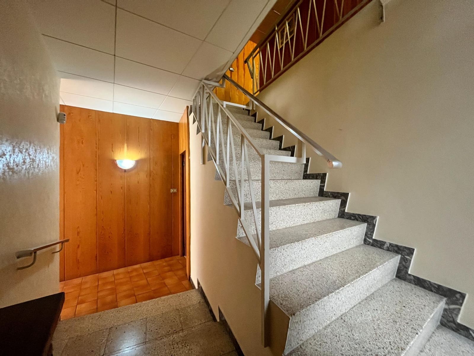 6 soveværelse Byhus til salg i Sant Sadurni d'Anoia med garage - € 300.000 (Ref: 9147836)