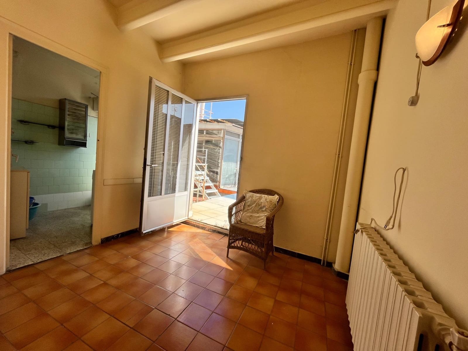 6 soveværelse Byhus til salg i Sant Sadurni d'Anoia med garage - € 300.000 (Ref: 9147836)