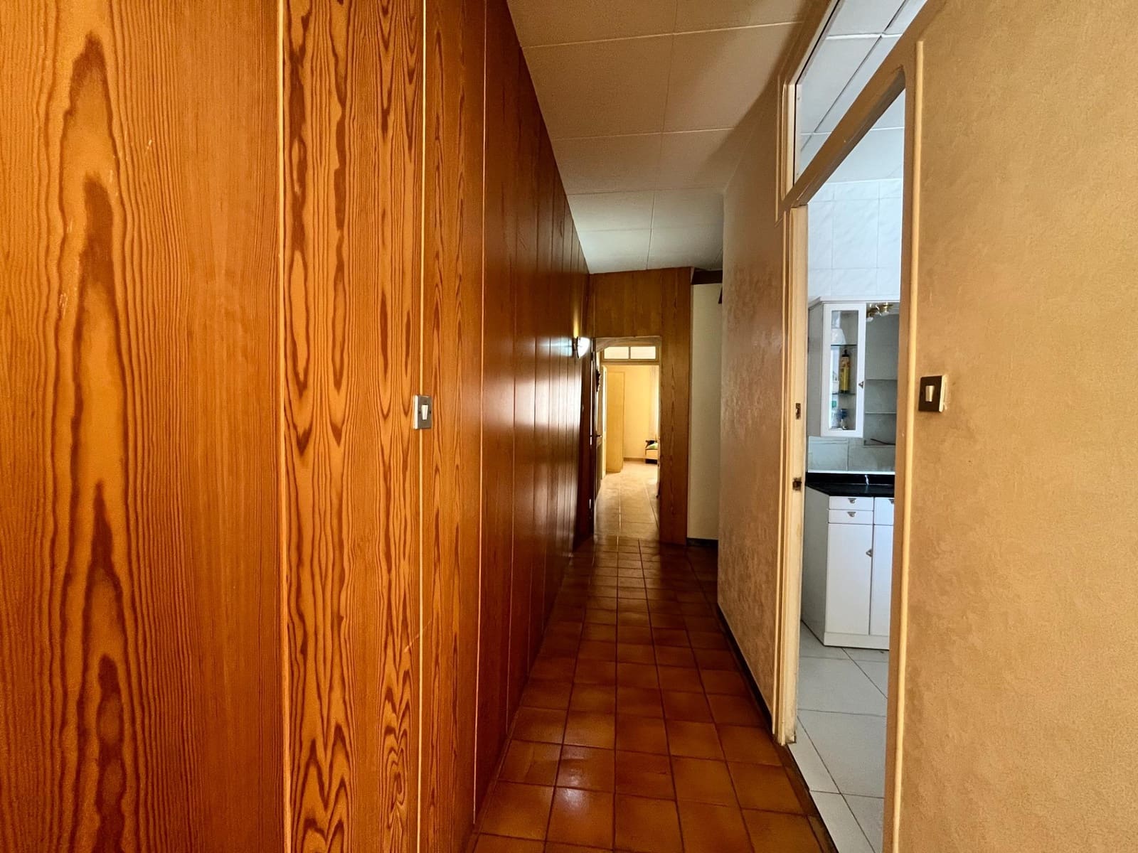 6 soveværelse Byhus til salg i Sant Sadurni d'Anoia med garage - € 300.000 (Ref: 9147836)