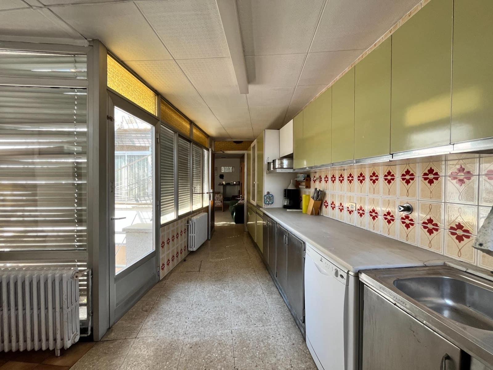 6 soveværelse Byhus til salg i Sant Sadurni d'Anoia med garage - € 300.000 (Ref: 9147836)