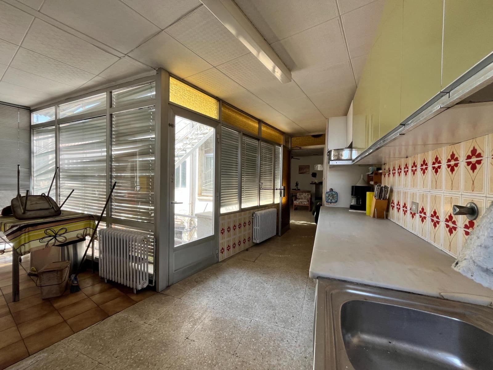 6 soveværelse Byhus til salg i Sant Sadurni d'Anoia med garage - € 300.000 (Ref: 9147836)