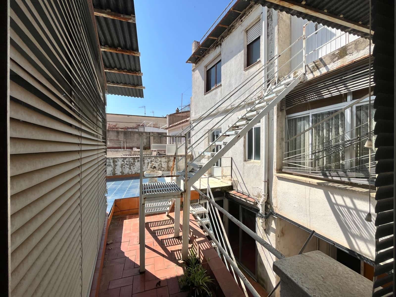 6 soveværelse Byhus til salg i Sant Sadurni d'Anoia med garage - € 300.000 (Ref: 9147836)