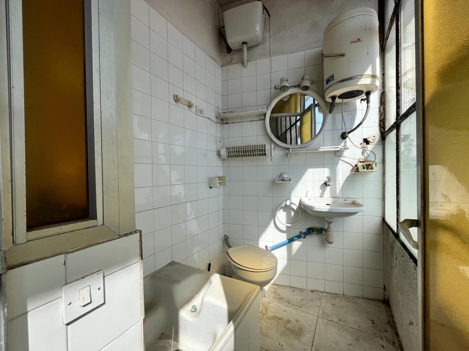 6 soveværelse Byhus til salg i Sant Sadurni d'Anoia med garage - € 300.000 (Ref: 9147836)