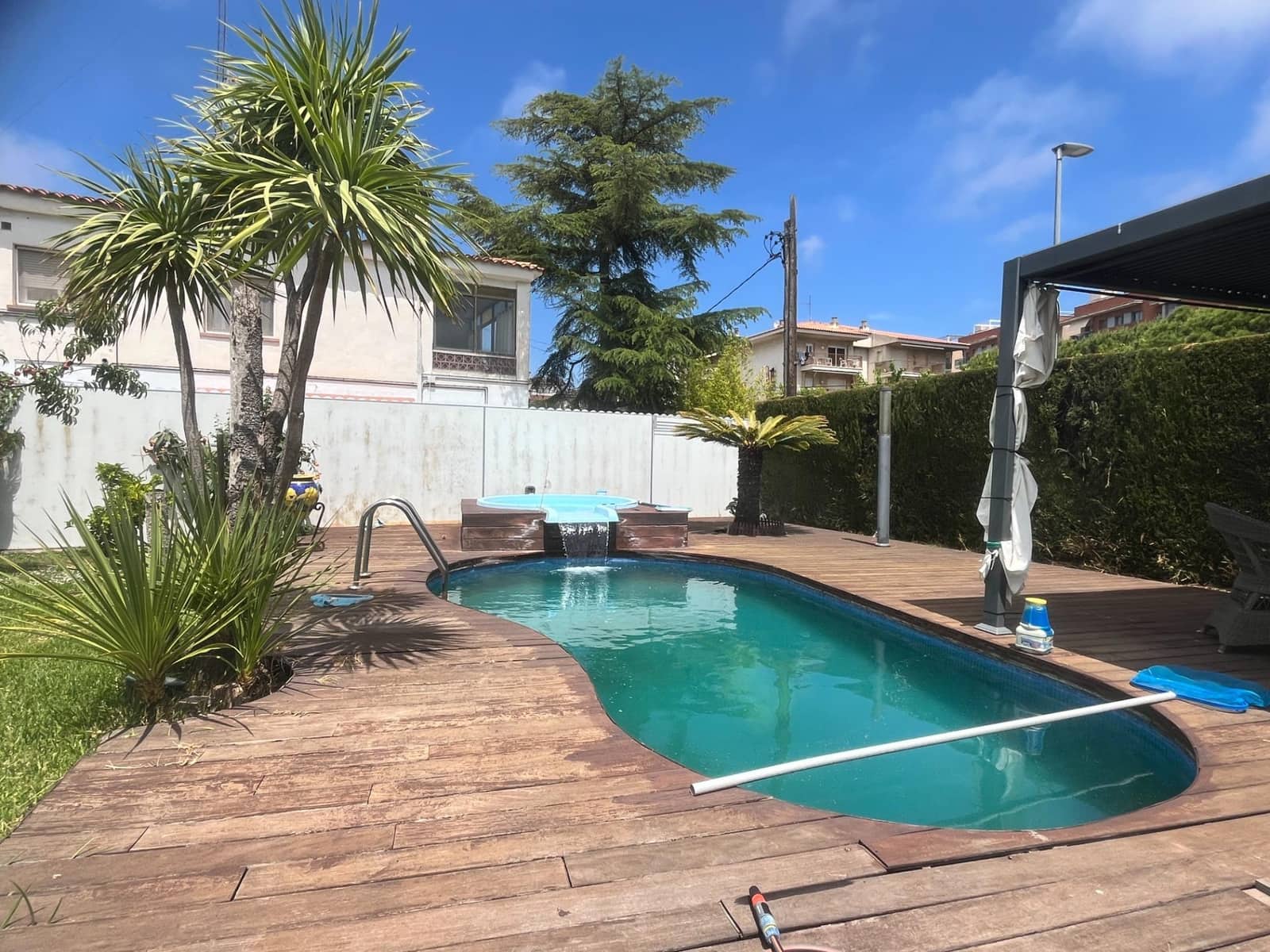 4 soveværelse Villa til salg i Calafell med swimmingpool garage - € 495.000 (Ref: 9147858)