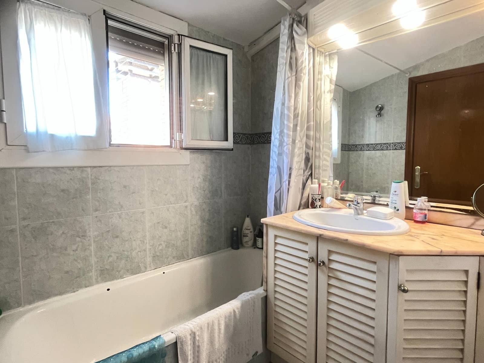 4 soveværelse Villa til salg i Calafell med swimmingpool garage - € 495.000 (Ref: 9147858)