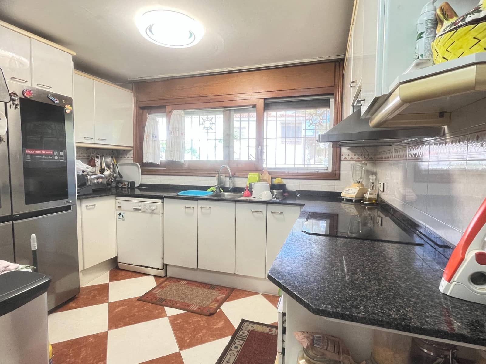 4 soveværelse Villa til salg i Calafell med swimmingpool garage - € 495.000 (Ref: 9147858)