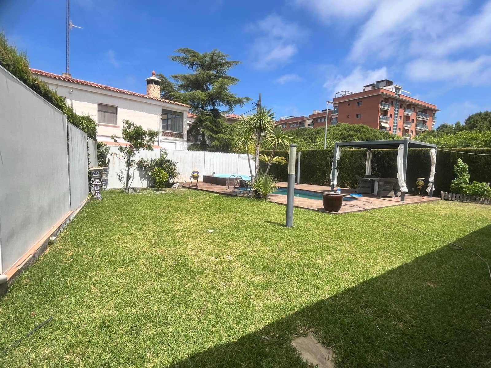 4 soveværelse Villa til salg i Calafell med swimmingpool garage - € 495.000 (Ref: 9147858)