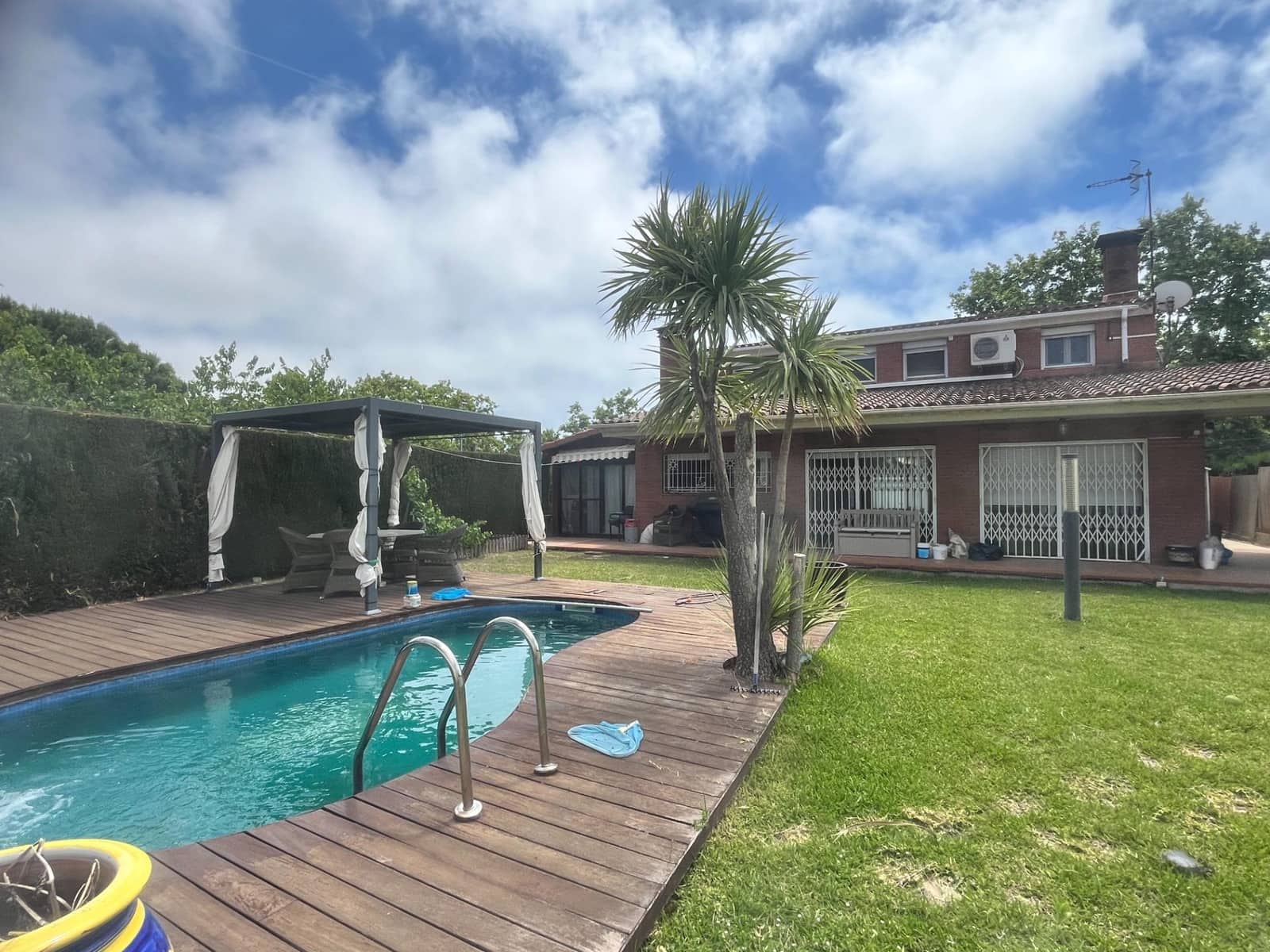 4 soveværelse Villa til salg i Calafell med swimmingpool garage - € 495.000 (Ref: 9147858)