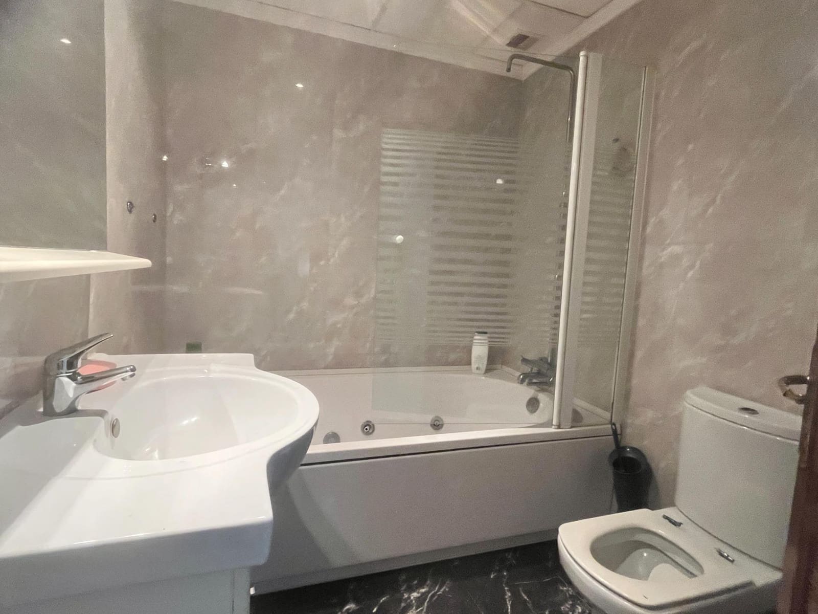 5 soveværelse Rækkehus til salg i El Vendrell med garage - € 219.000 (Ref: 9147864)