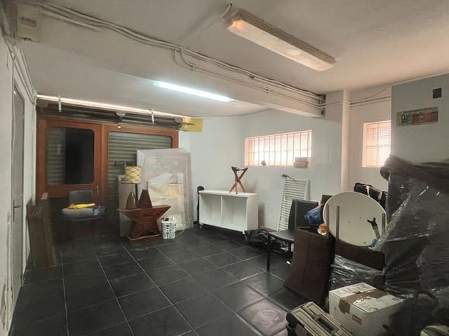 5 makuuhuone Rivitalo myytävänä paikassa El Vendrell mukana 
autotalli - 219 000 € (Ref: 9147864)