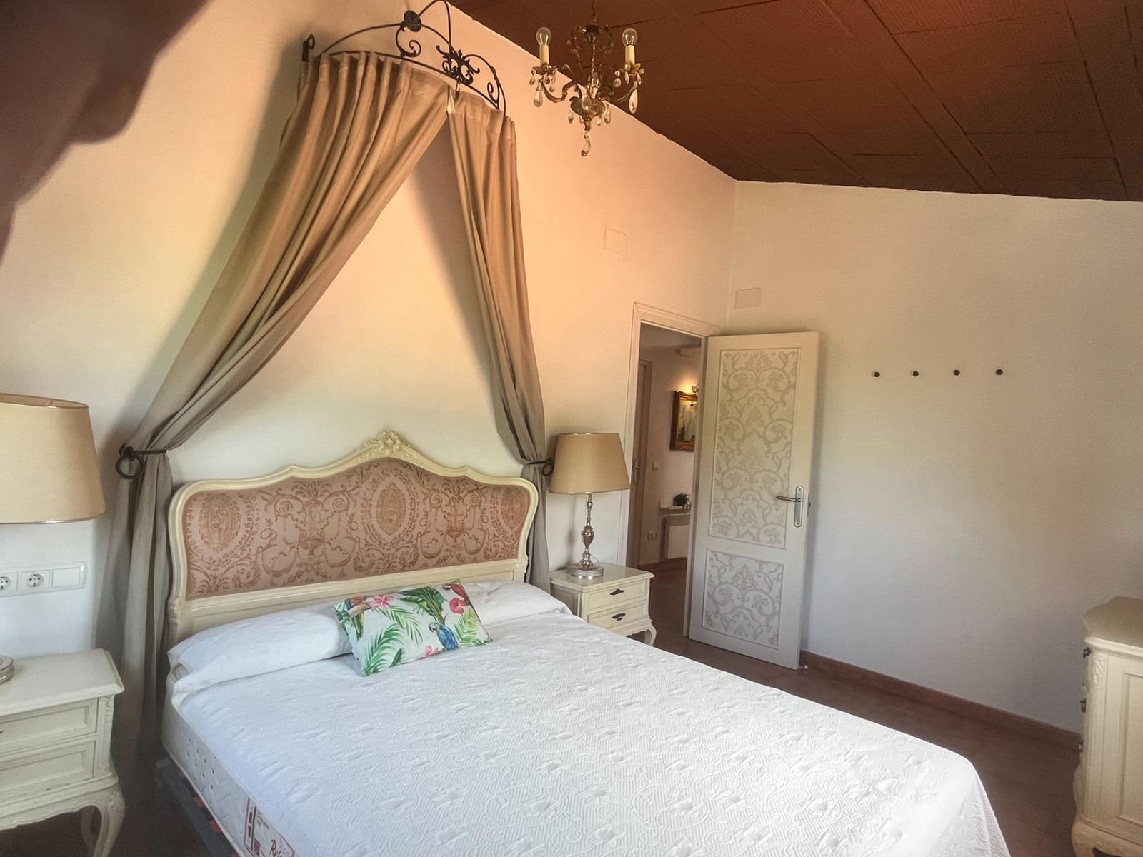 4 soverom Villa til salgs i Banyeres del Penedes med svømmebasseng garasje - € 520 000 (Ref: 9147865)