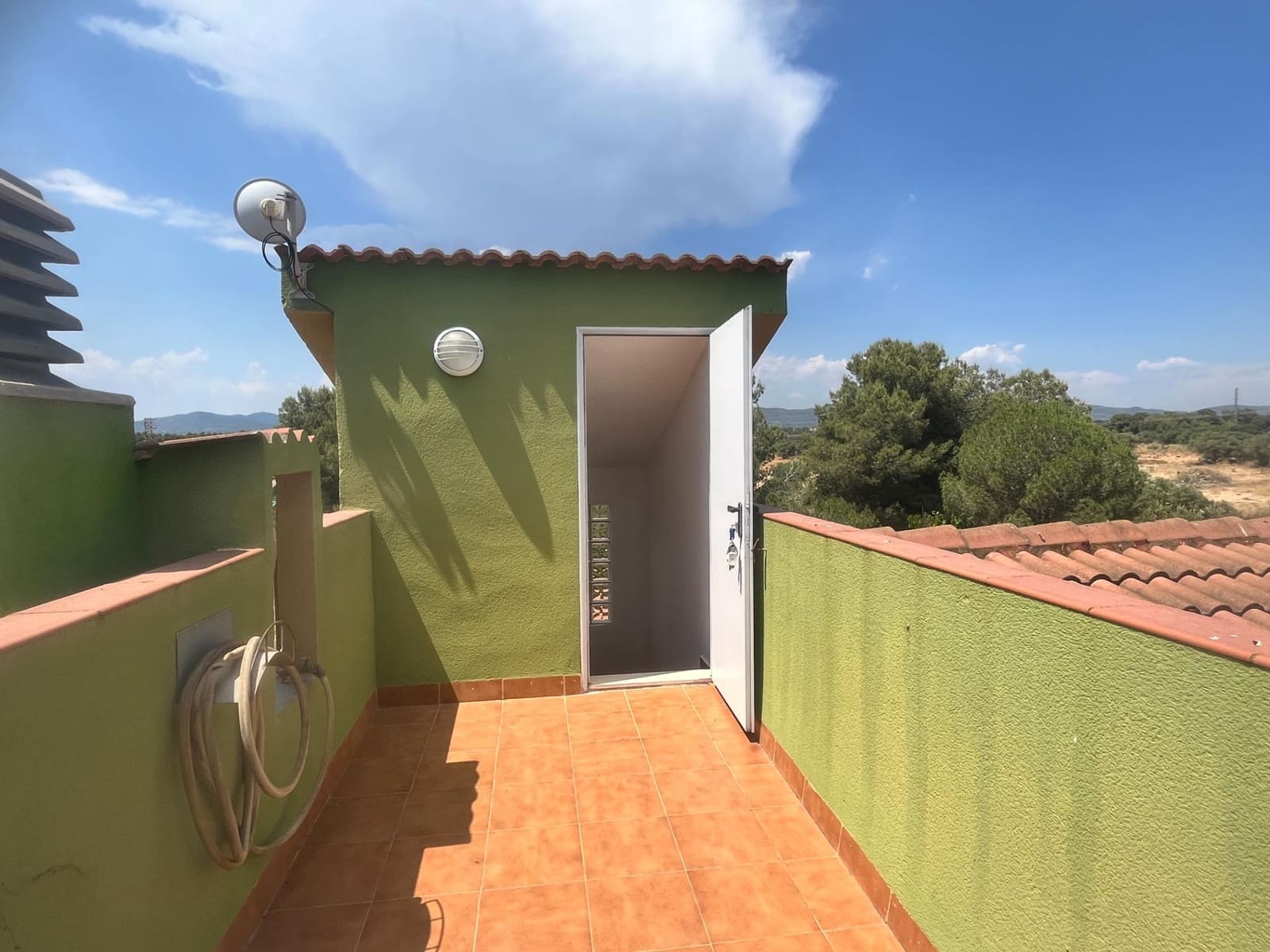 4 soverom Villa til salgs i Banyeres del Penedes med svømmebasseng garasje - € 520 000 (Ref: 9147865)