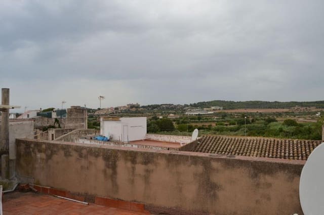 10 slaapkamer Rijtjeshuis te koop in Torredembarra met garage - € 189.900 (Ref: 9147881)