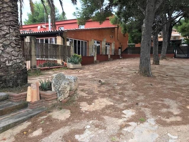 Commercial for sale in Roda de Barà with garage - € 1,500,000 (Ref: 9147882)