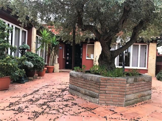 Commercial for sale in Roda de Barà with garage - € 1,500,000 (Ref: 9147882)