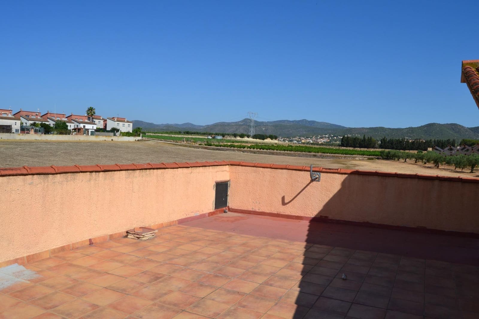 4 soverom Villa til salgs i Llorenc del Penedes med garasje - € 299 990 (Ref: 9147884)