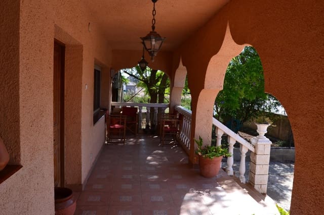 4 soverom Villa til salgs i Llorenç del Penedès med garasje - € 299 990 (Ref: 9147884)