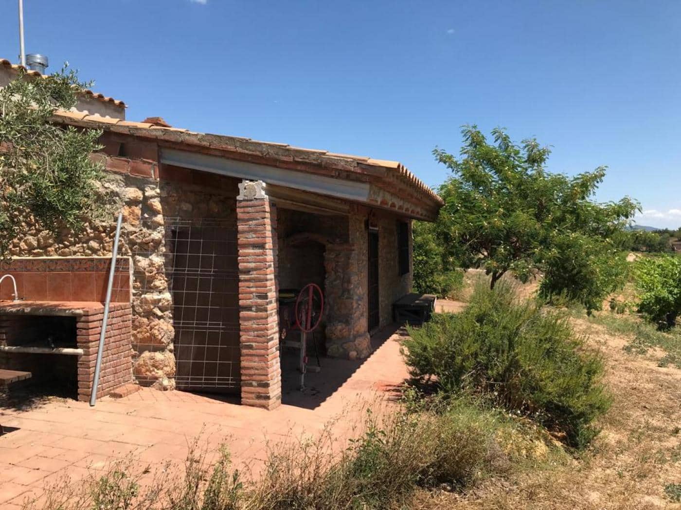 Grunde uden byggetilladelser til salg i Albinyana - € 450.000 (Ref: 9147886)