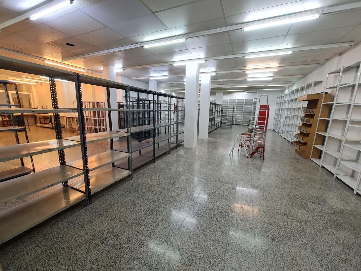 Comercial para arrendar em Torredembarra - 650 € (Ref: 9147893)