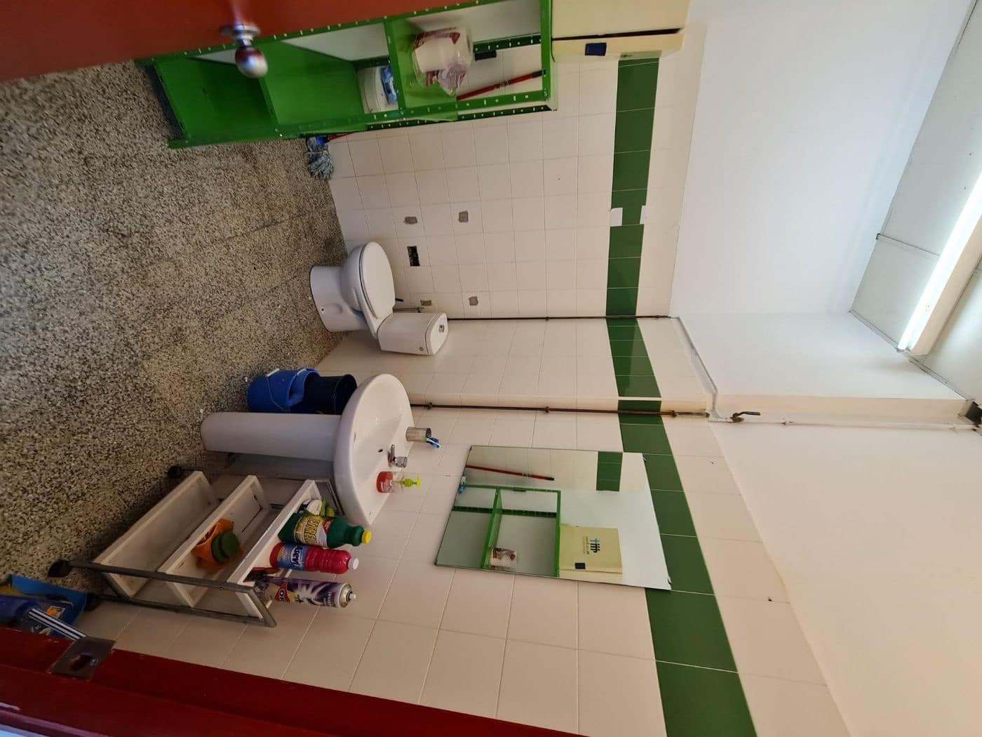 Comercial para arrendar em Torredembarra - 650 € (Ref: 9147893)