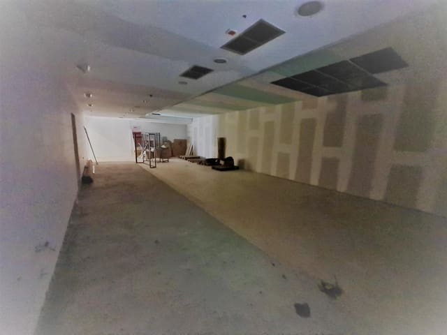 Gewerbe zu vermieten in Torredembarra - 3.000 € (Ref: 9147909)