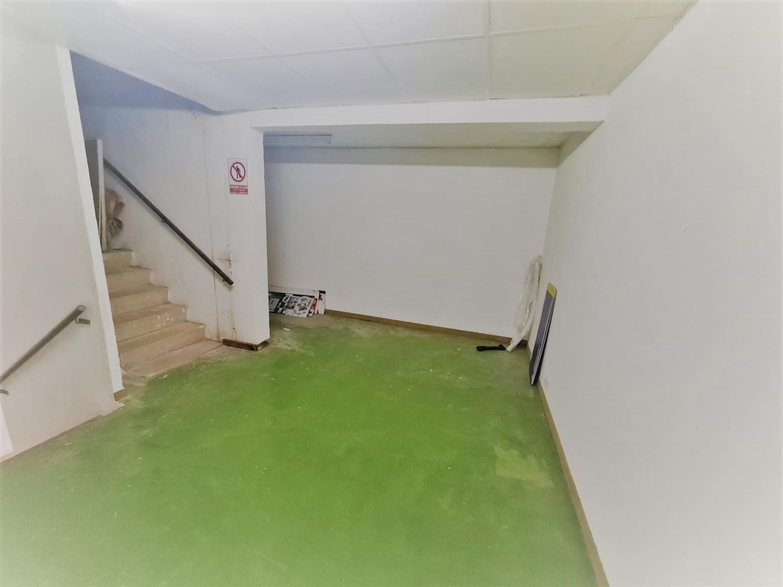 Commercial for rent in Torredembarra - € 3,000 (Ref: 9147909)