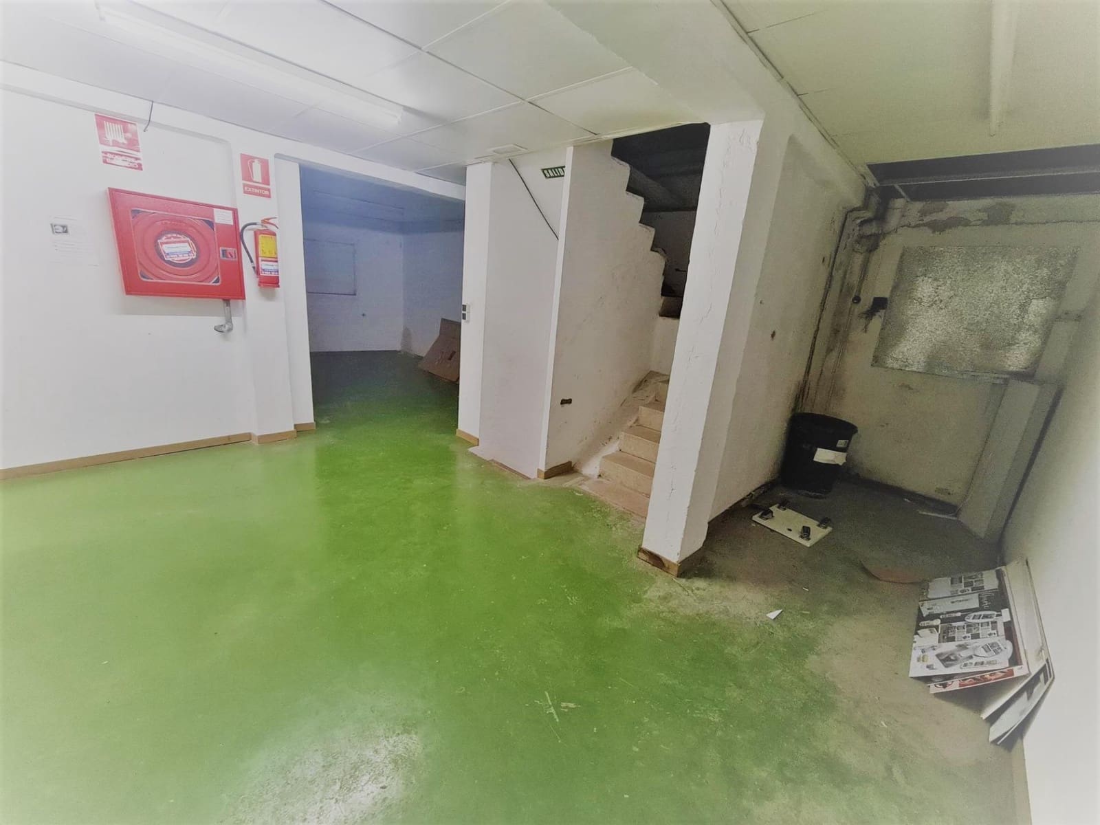 Commercial for rent in Torredembarra - € 3,000 (Ref: 9147909)