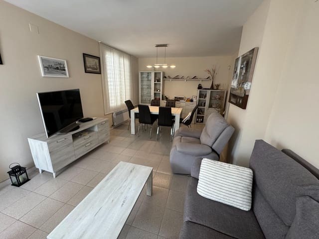4 bedroom Flat for sale in El Vendrell with pool garage - € 345,000 (Ref: 9151862)